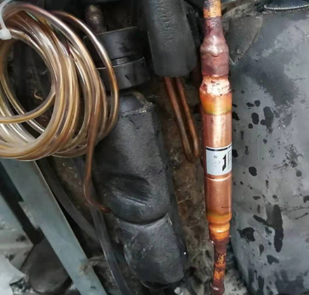 解放美的变频多联机空调维修售后服务中心